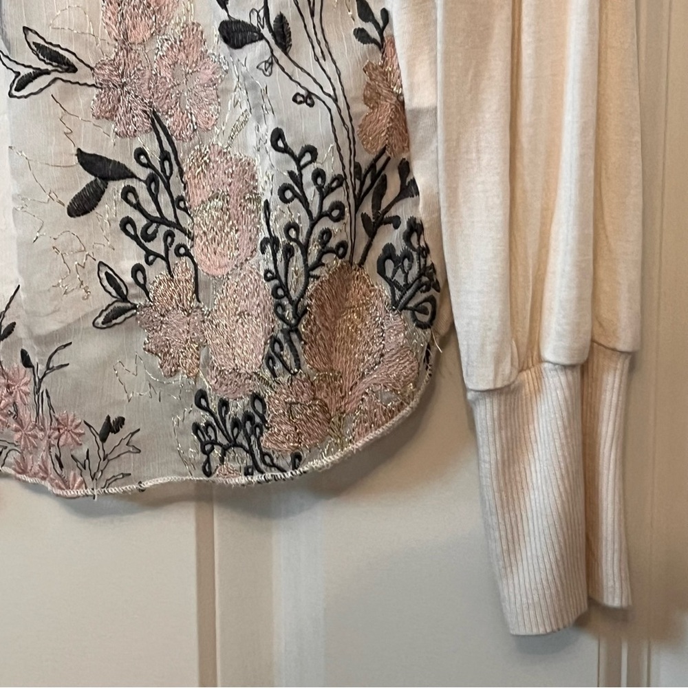 Anthropologie Tiny Embroidered Holden Long Sleeve Tee Top Small PETITE - Picture 7 of 10